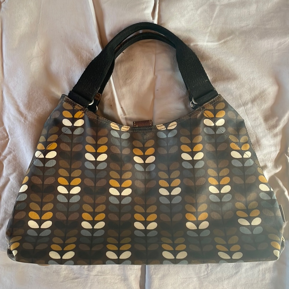 Orla kiely shoulder bag with flower pattern